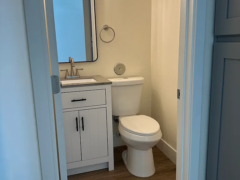 4545 Canoga St #B — Photo 7