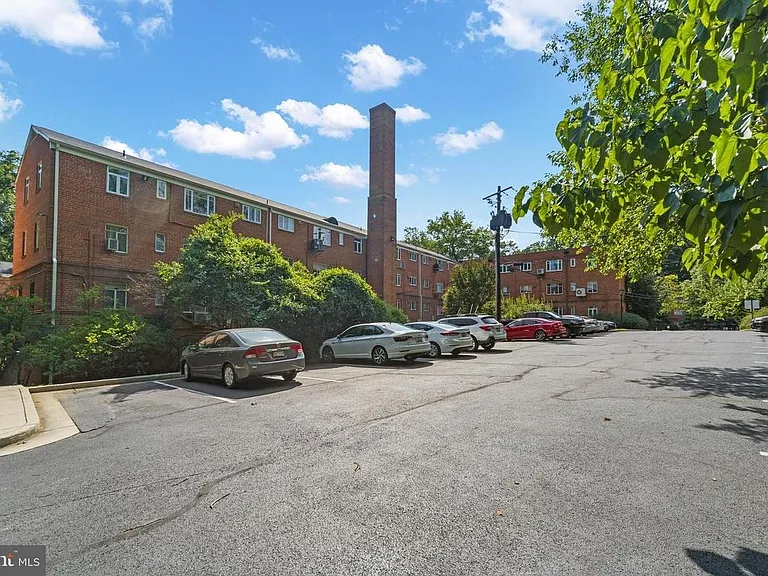 10411 Montrose Ave #2 — Photo 17