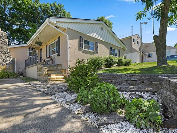 3rd image of 4009 Kittyhawk Dr