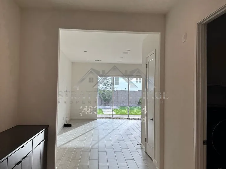 6132 S Veneto — Photo 44