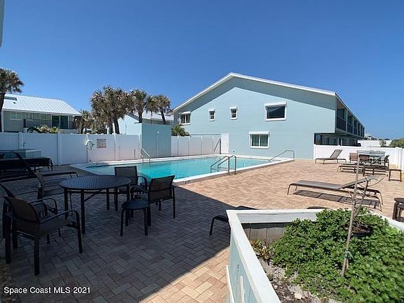 2nd image of 1923 Highway A1a APT C1