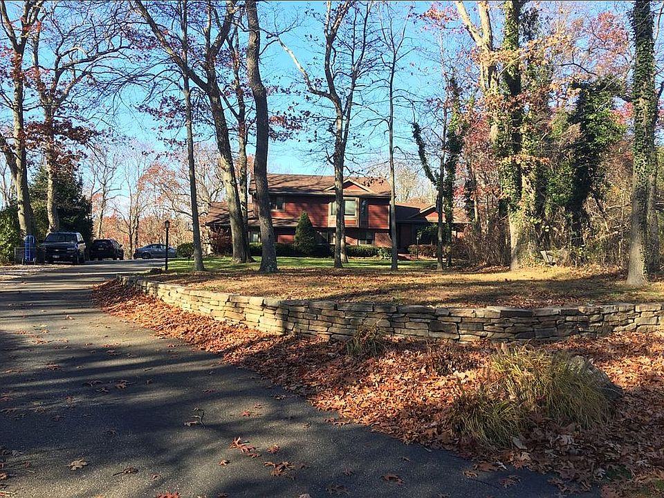 2nd image of 36 Marlboro Dr