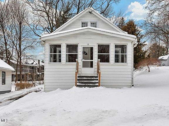 2nd image of 10 Leonard Avenue