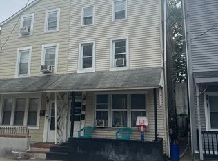 412 Lawrence St, Burlington, NJ 08016