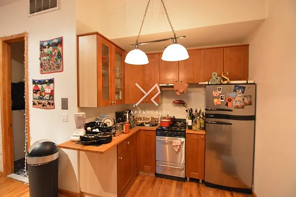 Rented by Yaffa Realty LLC | media 27