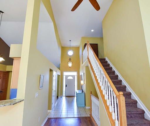 4th image of 5582 Cloverdale Dr