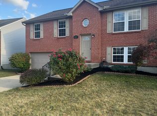 2462 Hilliard Dr, Hebron, KY 41048