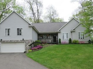 122 Gail Ann Dr, Coldwater, MI 49036