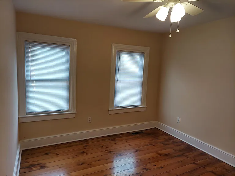 717 Centre St — Photo 16