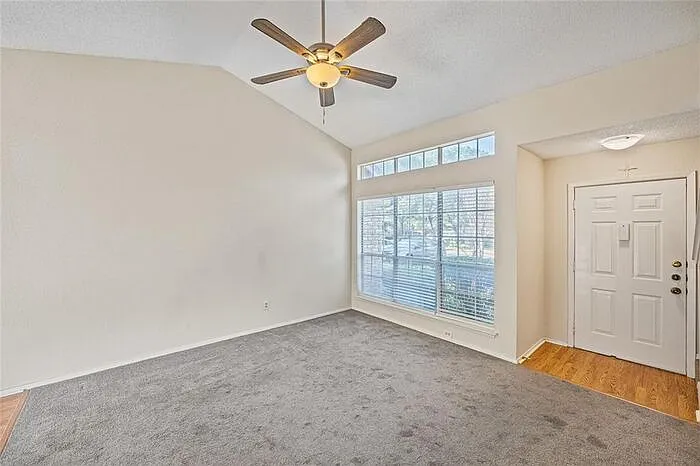 1015 E Yager Ln #84 — Photo 3