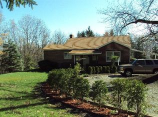 833 Davis Rd, Altoona, PA 16601