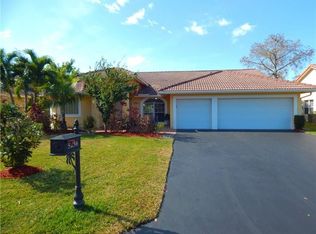 5236 NW 96th Dr, Pompano Beach, FL 33076