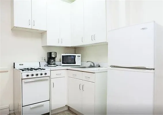 Rented by Compass | media 17