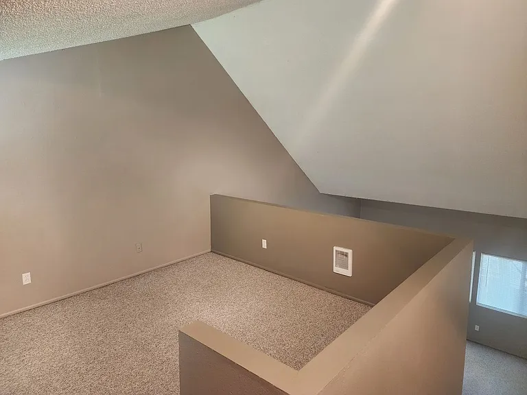 Bridgecrest Apartments — Photo 5
