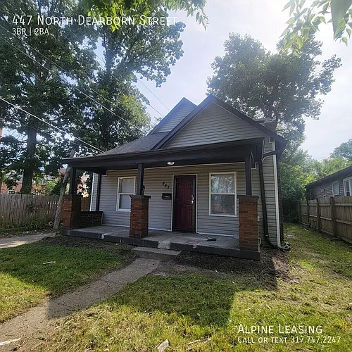 447 N Dearborn St Photo 1