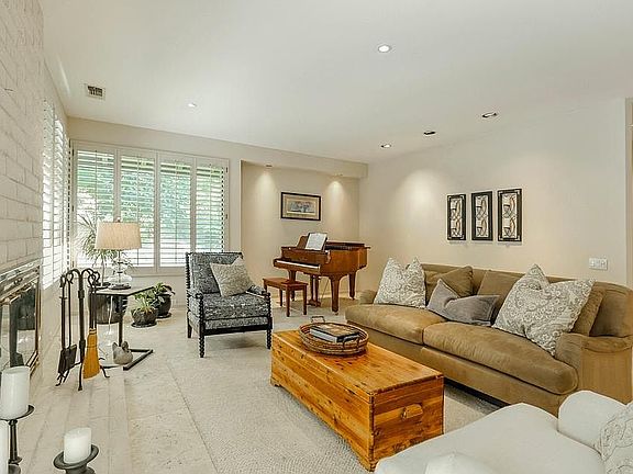 3rd image of 11579 Splitrock Ct