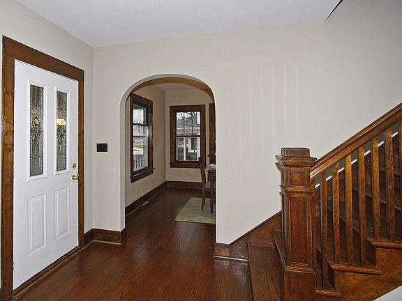 4th image of 204 E Sunnyside Ave