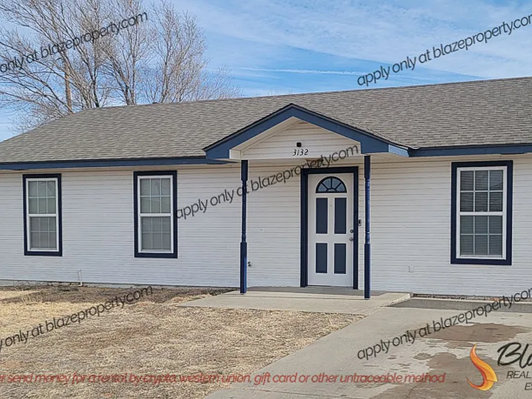 3132 Walnut St — Photo 1
