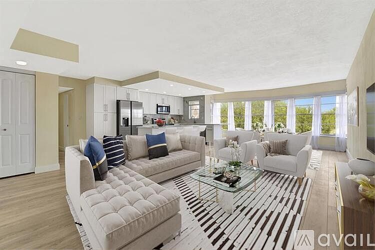 1st image of 2500 NE 48th Ln Floor 3