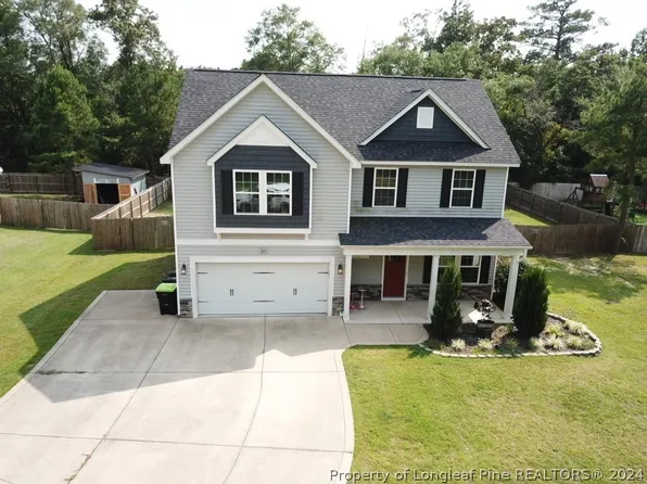 2051 Hayfield Rd, Wade, NC 28395