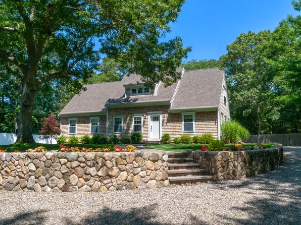 1774 S County Road, Marstons Mills, MA 02648