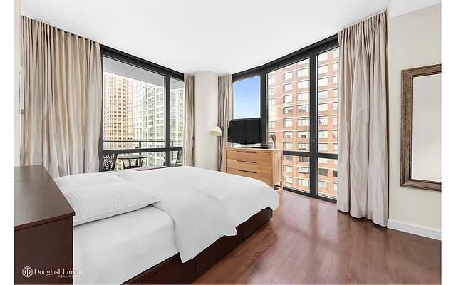 Sold by Douglas Elliman | media 24