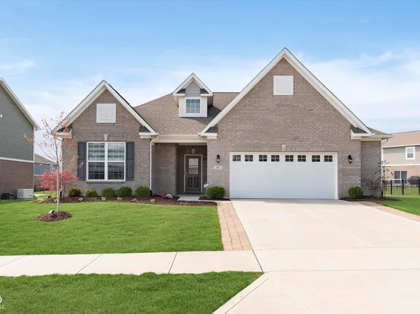 981 Mound St, Bargersville, IN 46106