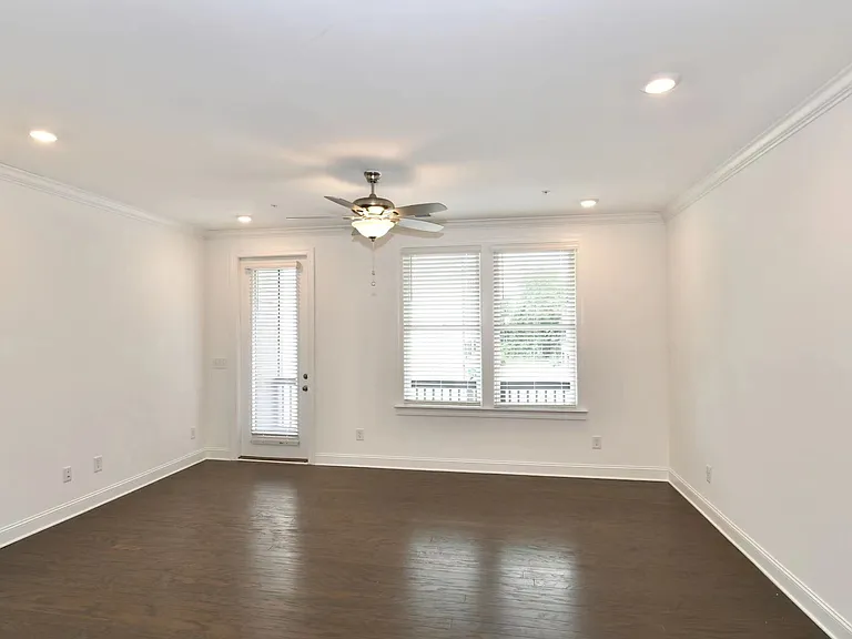6574 Beacon Dr — Photo 9