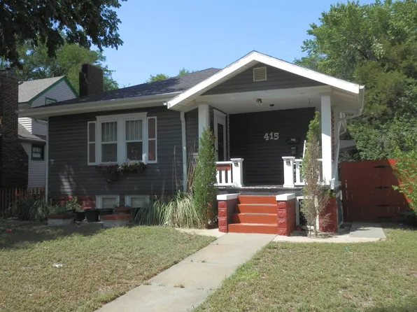 415 W 7th St, Hays, KS 67601