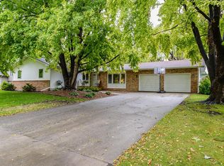 425 Valley Ave, Moorhead, MN 56560