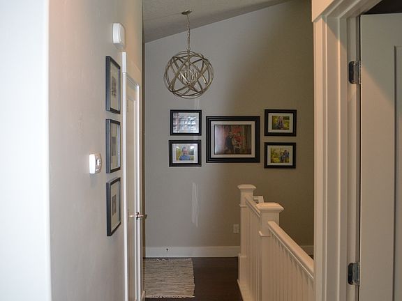 hallway from the bedrooms