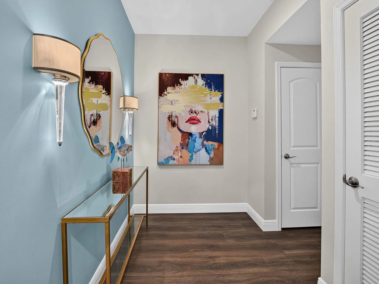 2 bed, 2.5 bath, 2047 sqft, $7,000 — Photo 3