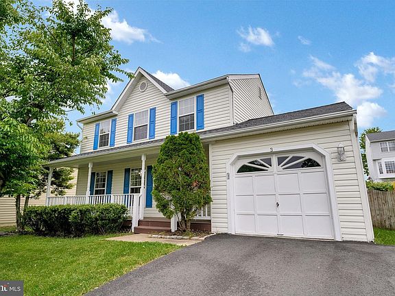 2nd image of 3 Aylor Ct