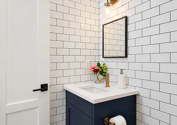 Bathroom, photo 1