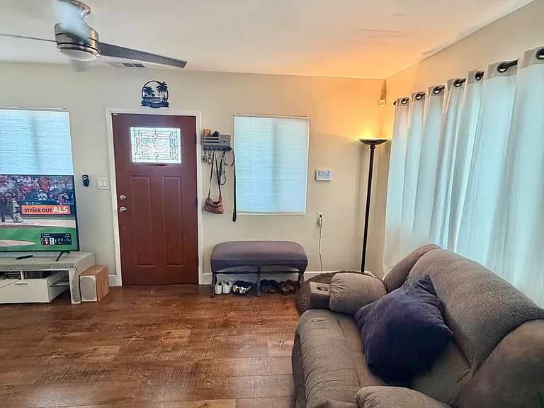 4475 Orange Ave — Photo 17
