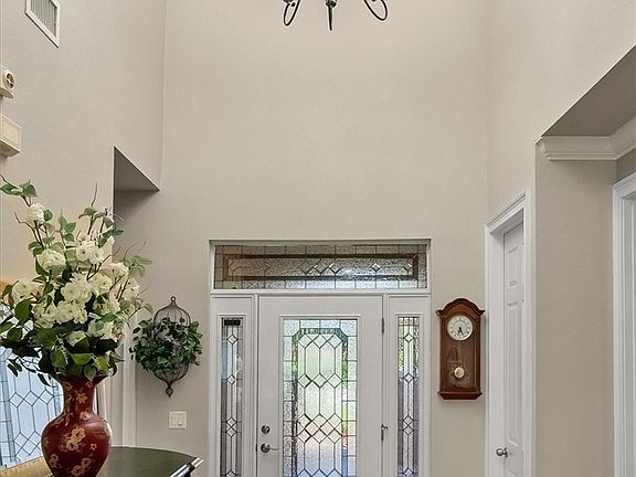 5th image of 6936 Cecilia Ave