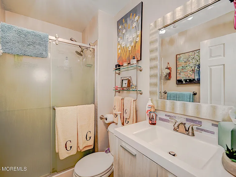 88 Arrowood Rd #B — Photo 21
