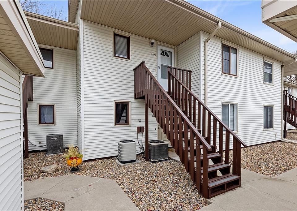 1st image of 2081 NW Hickory Ln #7