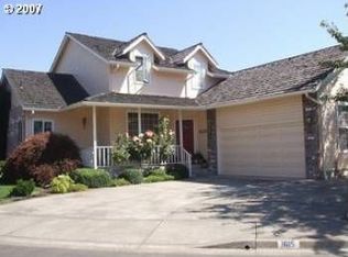 1615 Cambridge Oaks Dr, Eugene, OR 97401