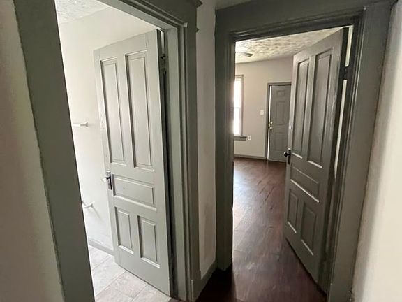 5th image of 3926 Decoursey Ave Unit 1