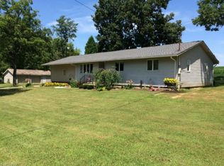 28406 Winona Rd, Salem, OH 44460