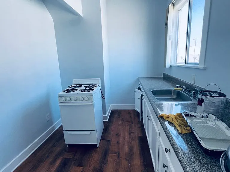 314 S Catalina St — Photo 43