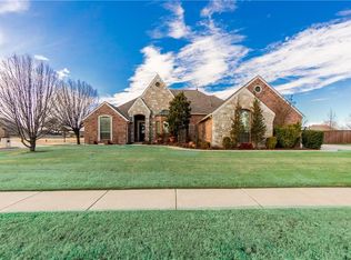 3013 Desert Willow Ct, Moore, OK 73160