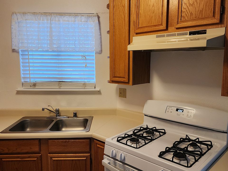 1st image of 2659 Sycamore Glen Dr