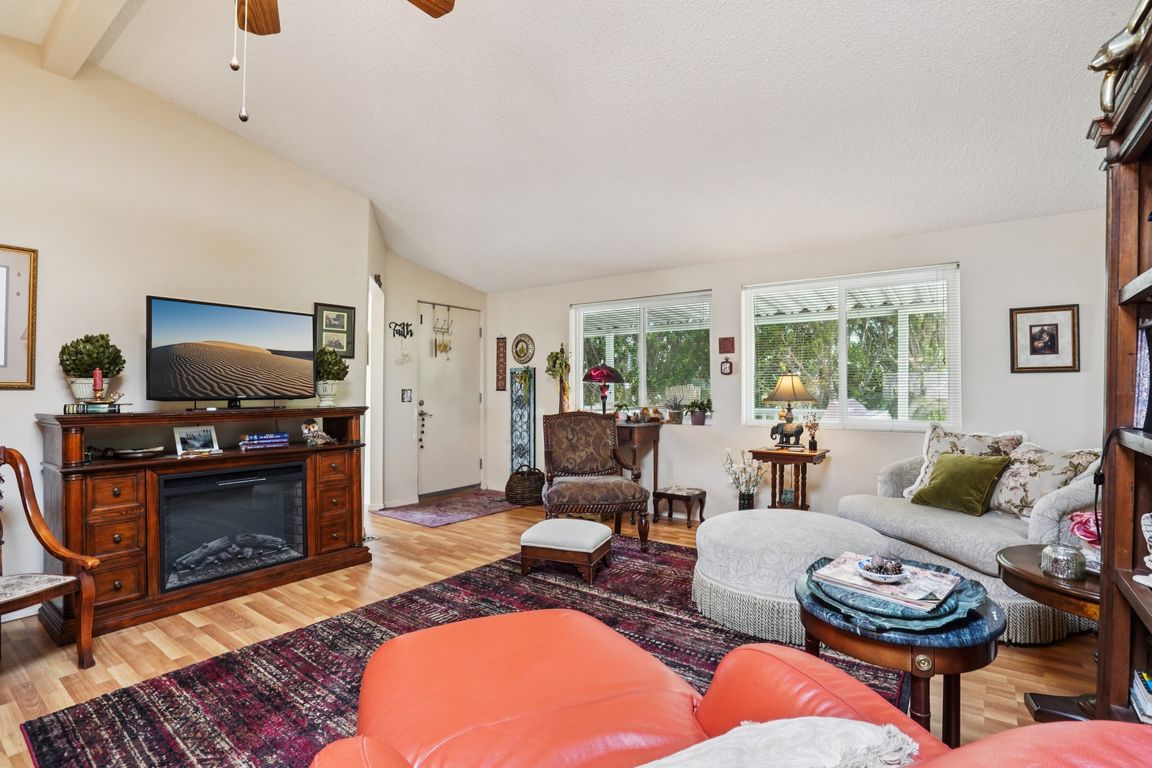 next background image