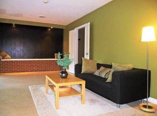 1745 Lakeview Rd, Clearwater, FL 33756