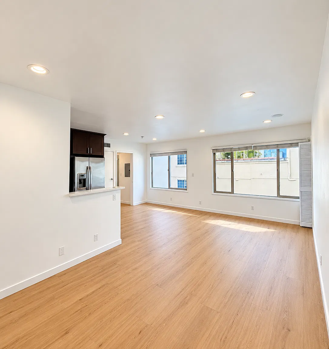 2 bed, 1.5 bath, 1100 sqft, $2,995 — Photo 2