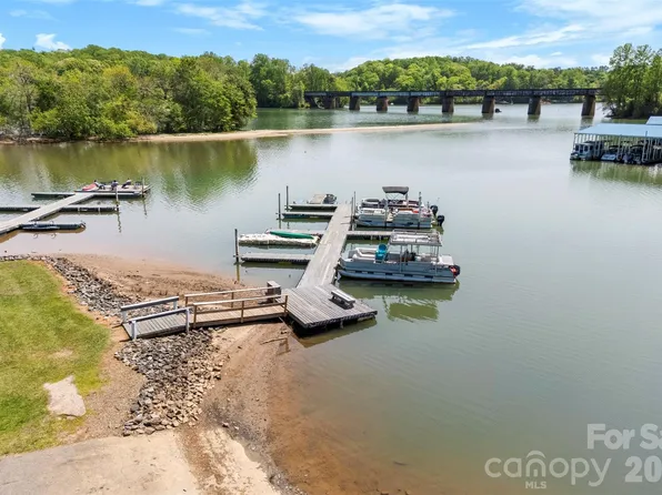 1420 River Dr, Belmont, NC 28012