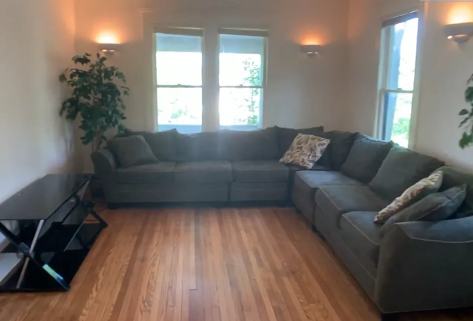 113 Dewitt Pl