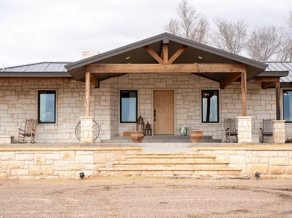 7811 N County Road 1540, Shallowater, TX 79363